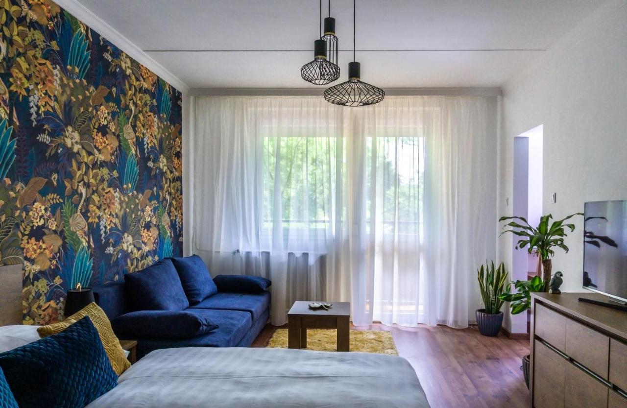 מישקולץ Secret Garden Apartman מראה חיצוני תמונה